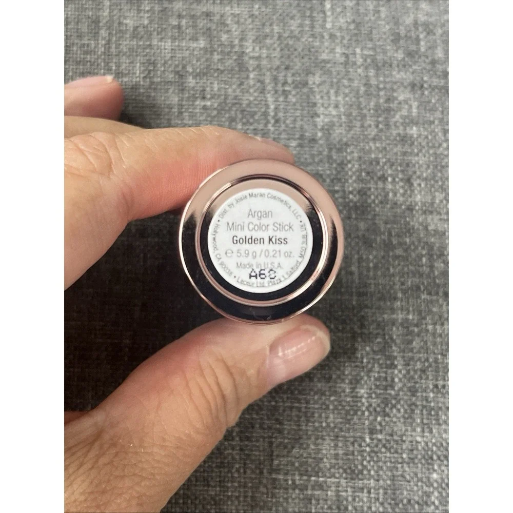 Josie Maran Argan Color Stick Golden Kiss 0..21 oz New Without Box